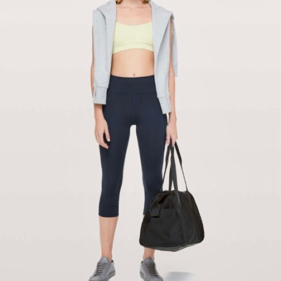 Lululemon In Movement Crop 19”, EUC - Picture 2 of 5